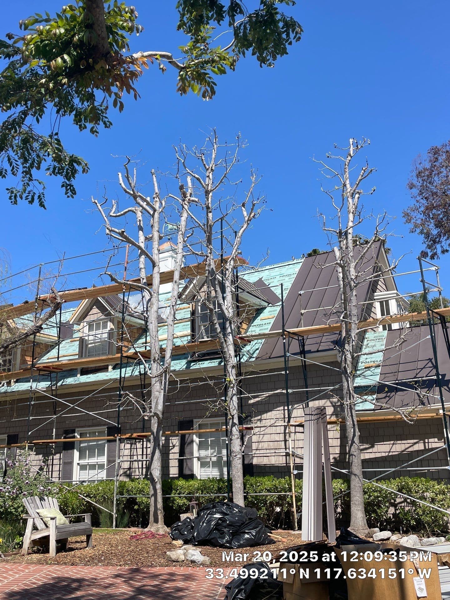 Gallery photos for Standing-Seam Metal Roof (Vintage color) installation in San Juan Capistrano: Image #3