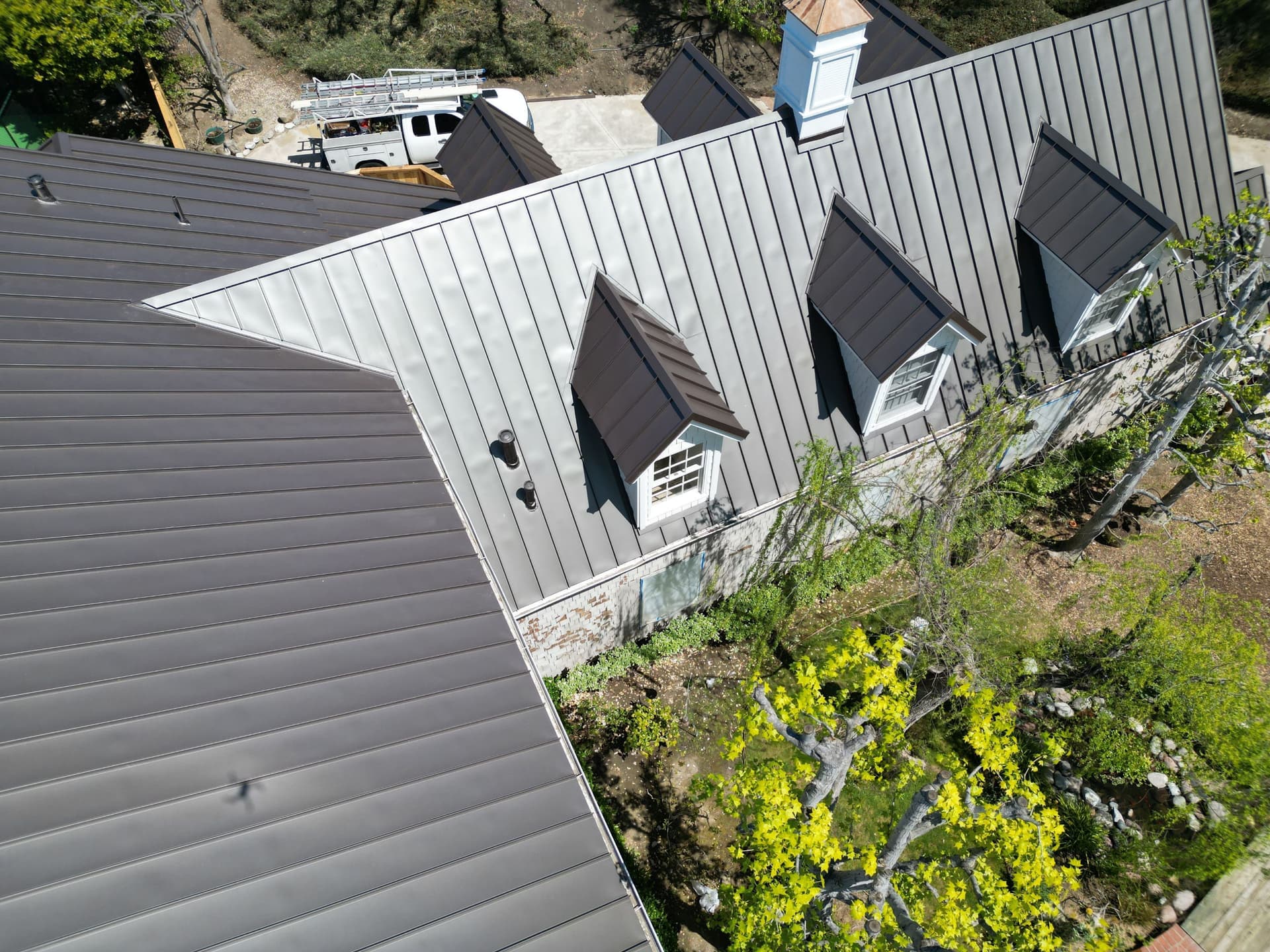 Gallery photos for Standing-Seam Metal Roof (Vintage color) installation in San Juan Capistrano: Image #23