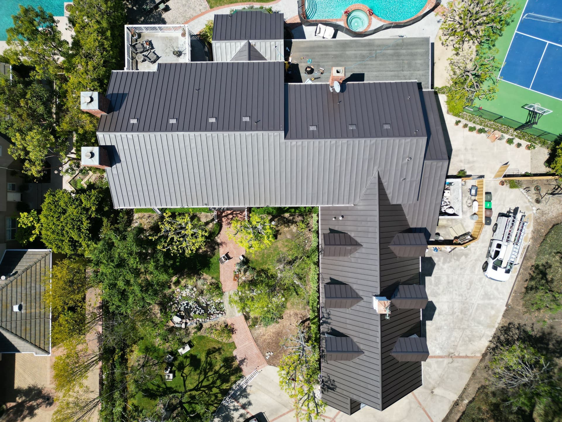 Gallery photos for Standing-Seam Metal Roof (Vintage color) installation in San Juan Capistrano: Image #17